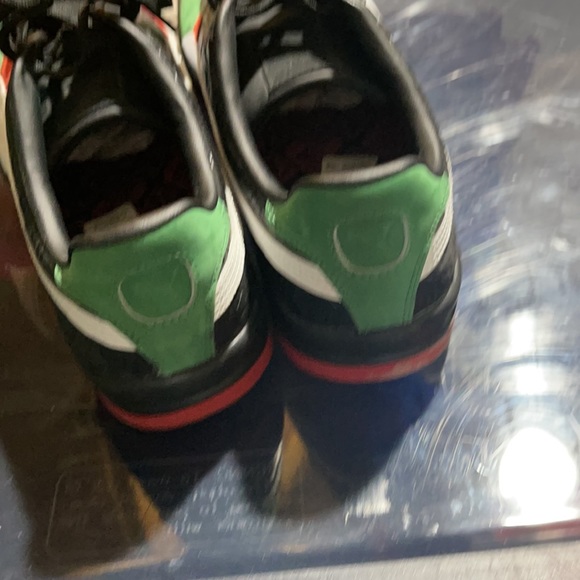 Puma - Picture 3 of 4